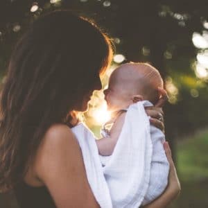 théorie de l'attachement mère enfant titoudou