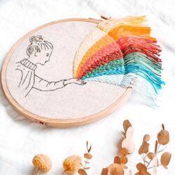broderie-arc-en-ciel-caro-tricote