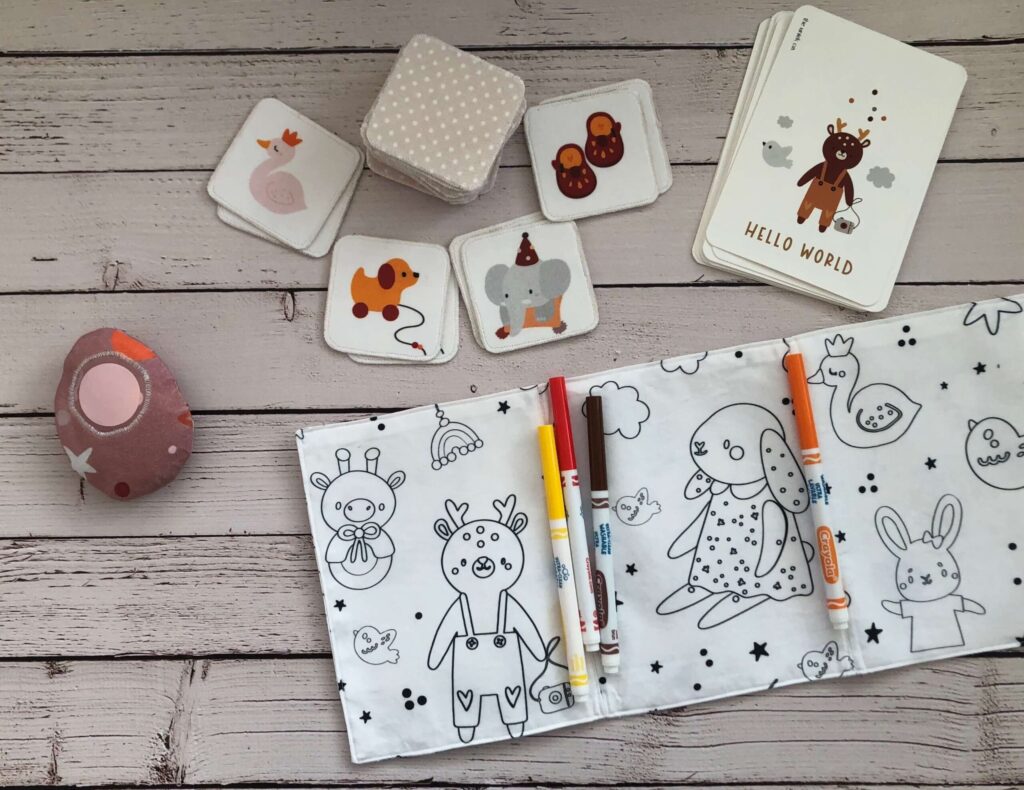 hello-world-enfants-titoudou-theuniekco