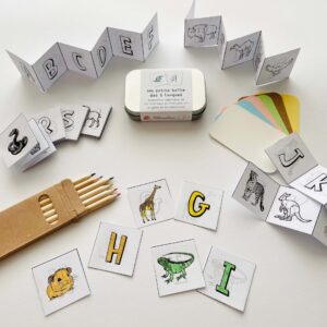 Petite boîte des 3 langues titoudou, activité enfant sans écran dès 3 ans
