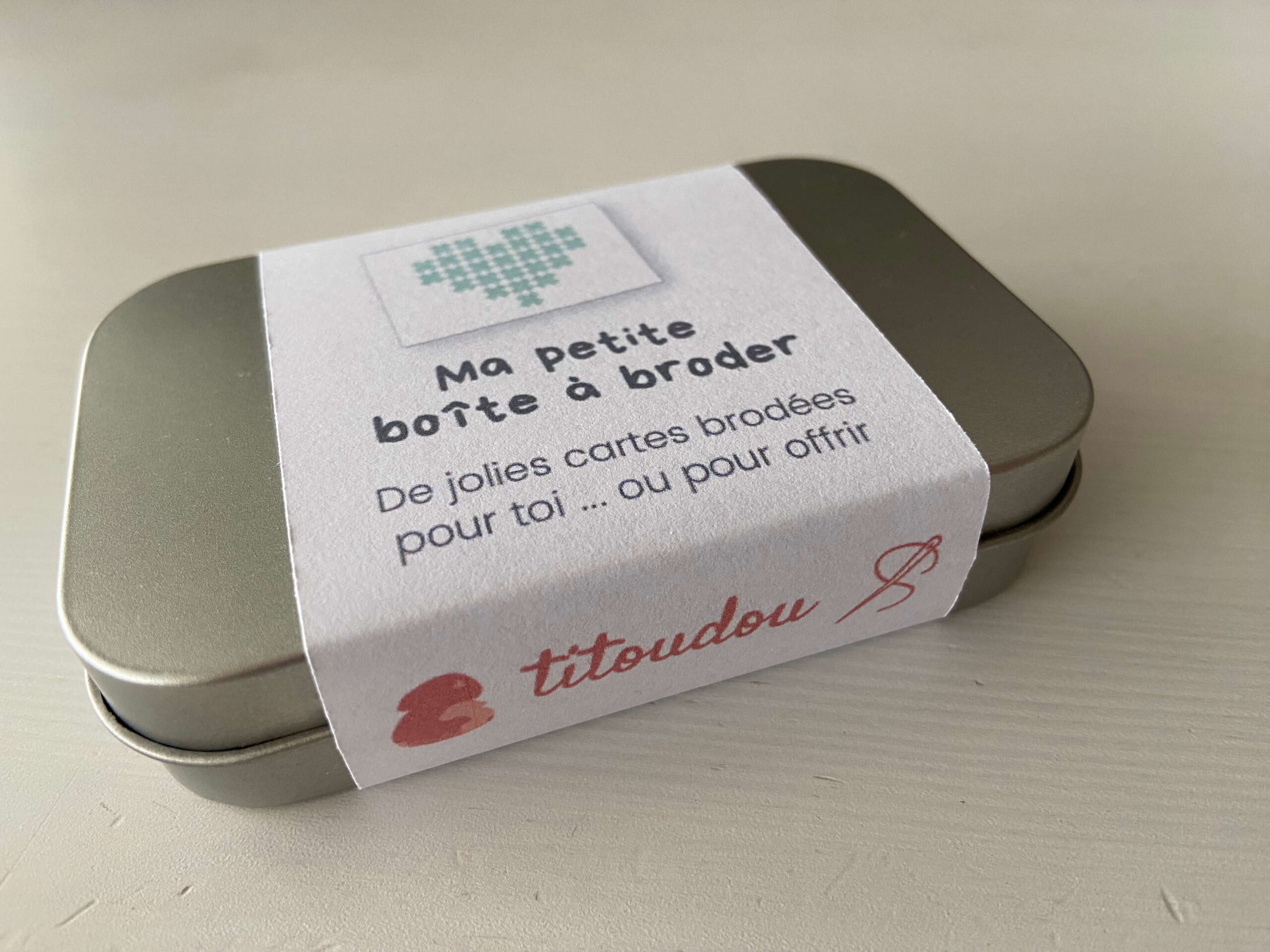 ma-petite-boite-a-broder-boite
